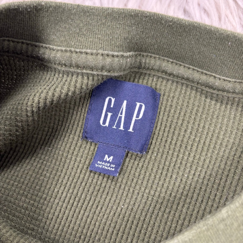 Gap Men's M Green Crew Waffle Knit Long Sleeve Top Thermal Cabincore Normcore - Picture 2 of 4